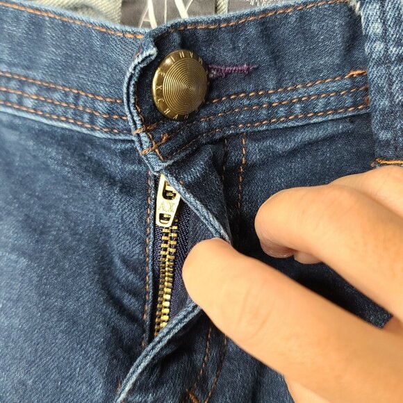 Armani Exchange AX Jeans Women Size 4 Long Medium Wash Blue Denim Bootcut Casual - Picture 10 of 12